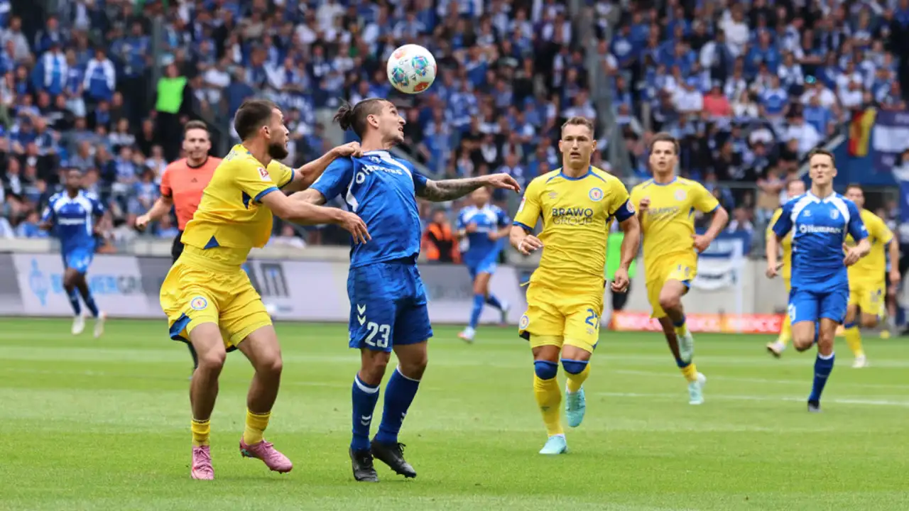 Eintracht Braunschweig gegen 1. FC Magdeburg