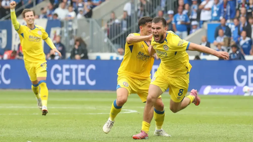 Eintracht Braunschweig gegen 1. FC Magdeburg
