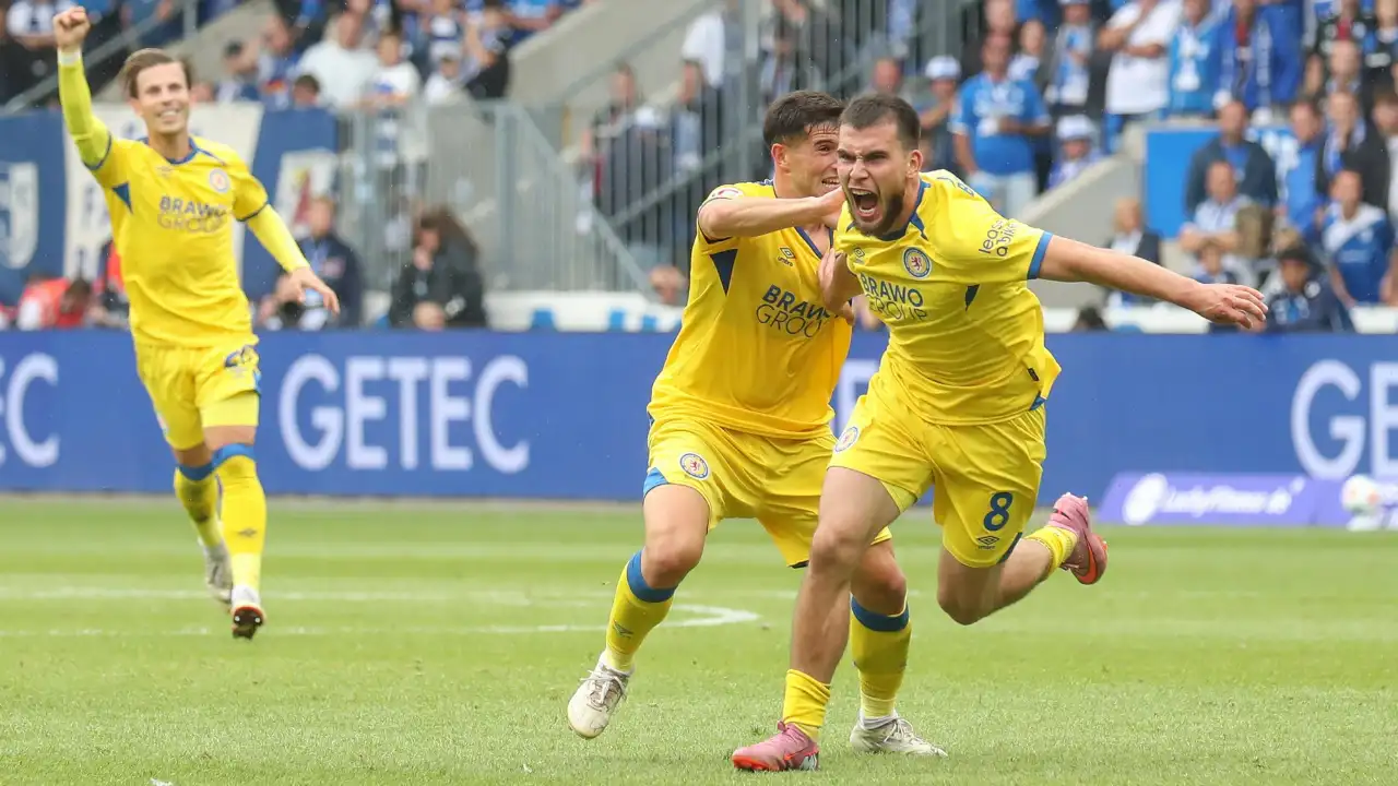 Eintracht Braunschweig gegen 1. FC Magdeburg